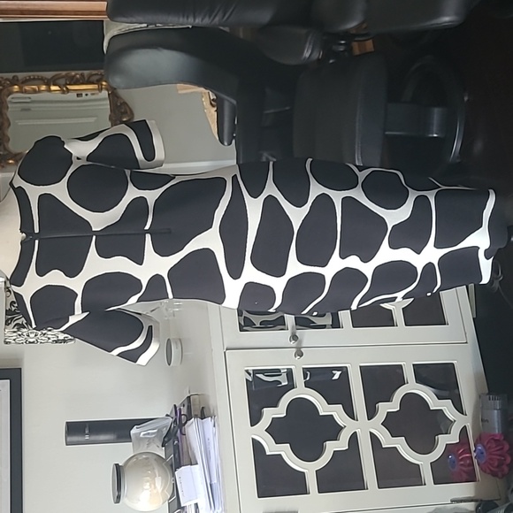 **HP** PINK TARTAN Black and White Dress - Picture 6 of 8